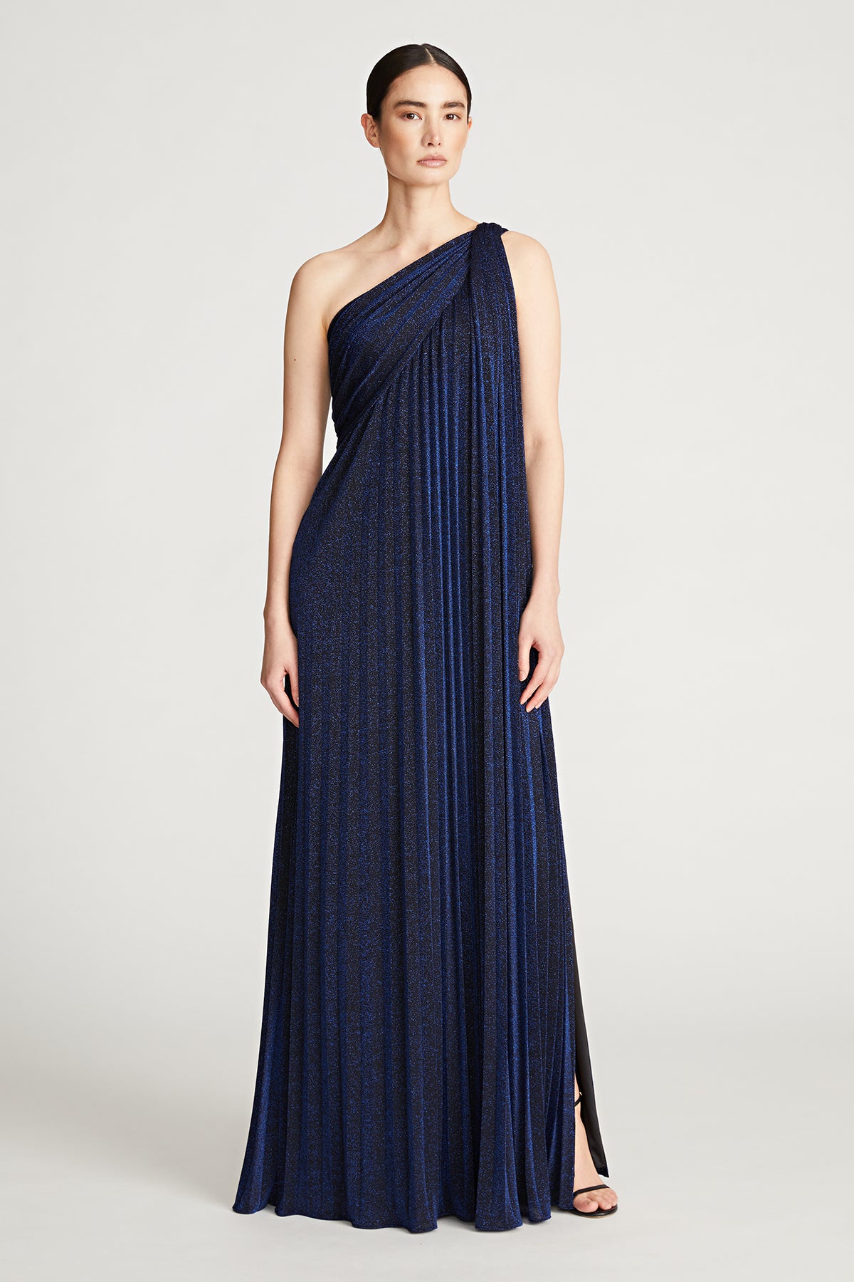 Halston off on sale shoulder pleated gown