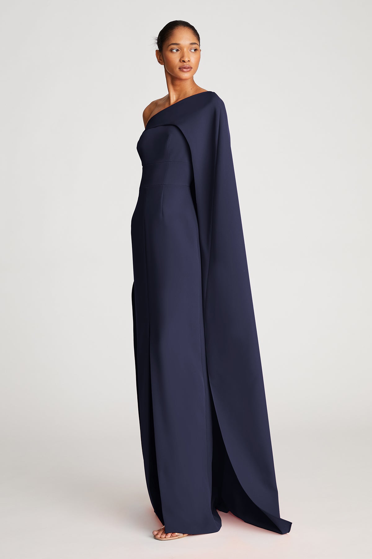 Elycia Gown In Stretch Crepe – Halston
