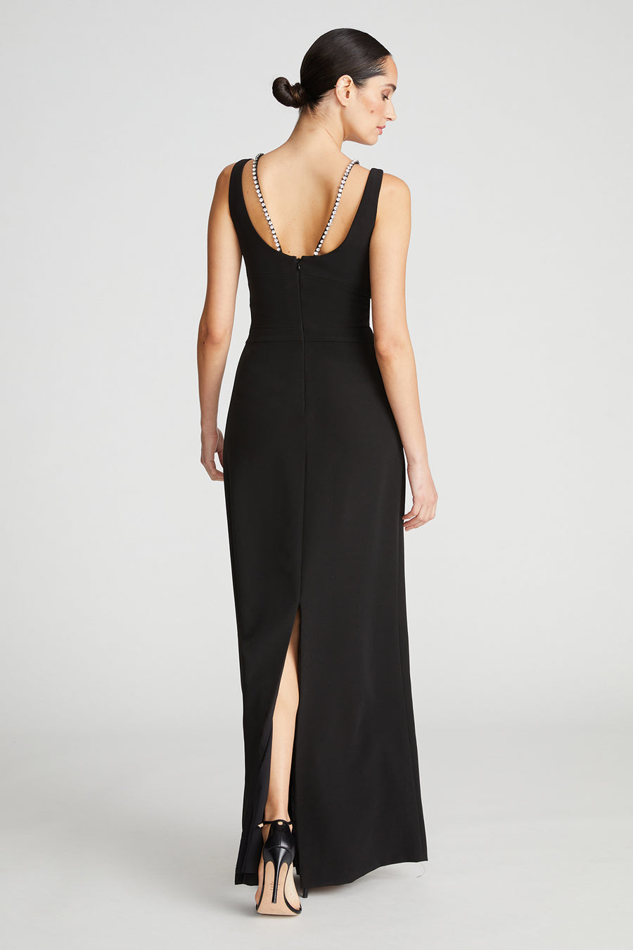 Alivia Gown In Stretch Crepe