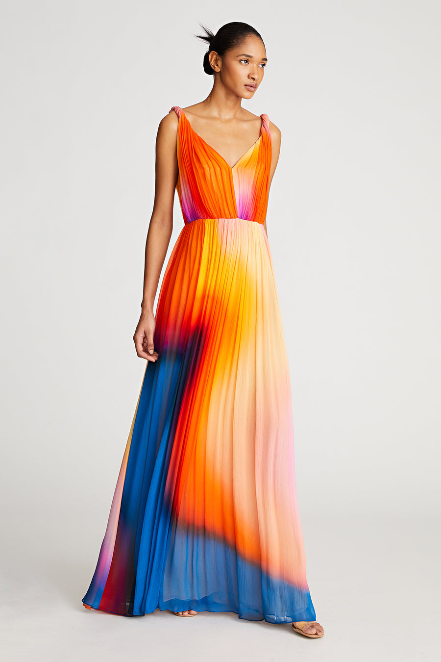 Stacia Gown In Crinkle Chiffon – Halston