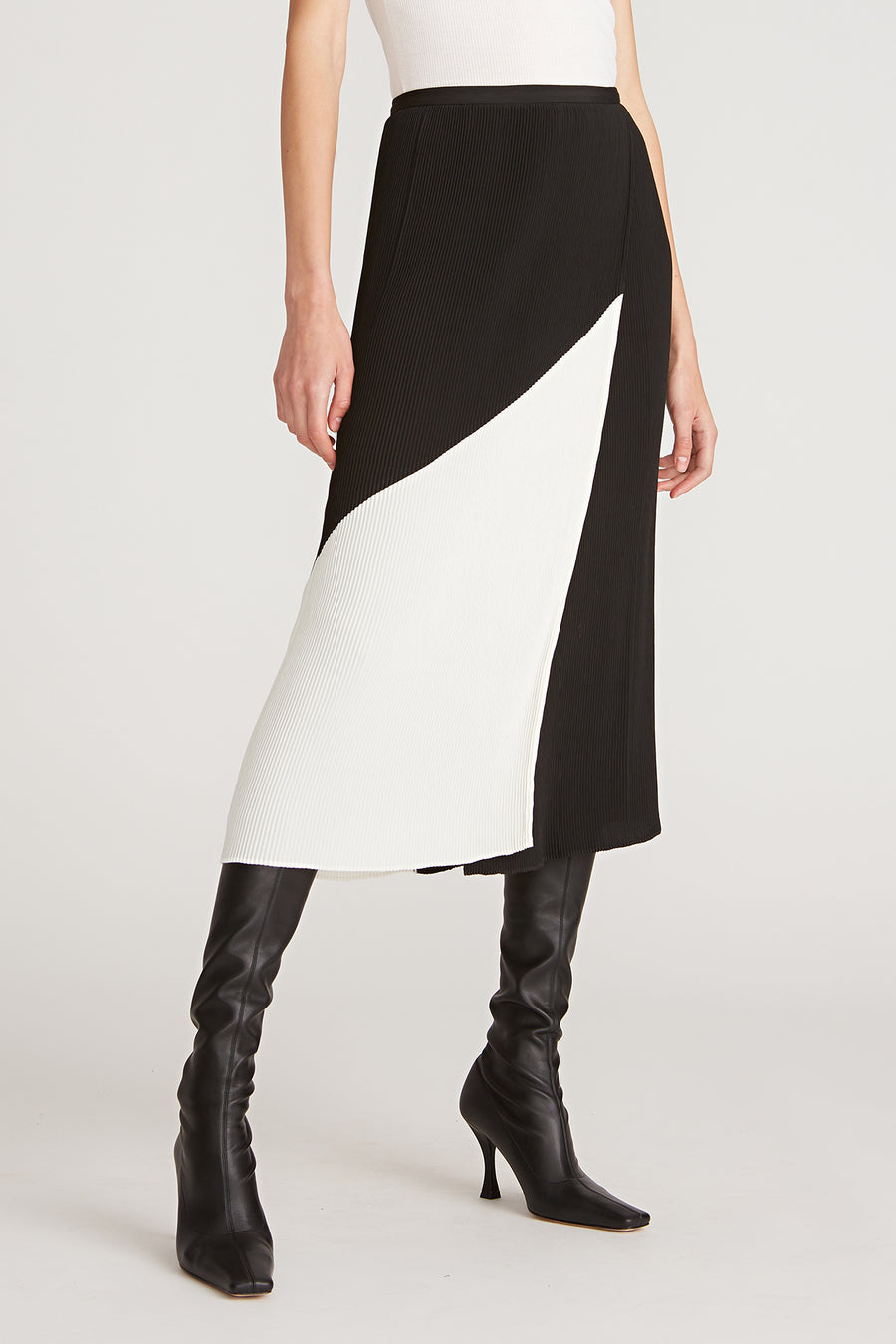 Sienna Pleated Crepeon Skirt